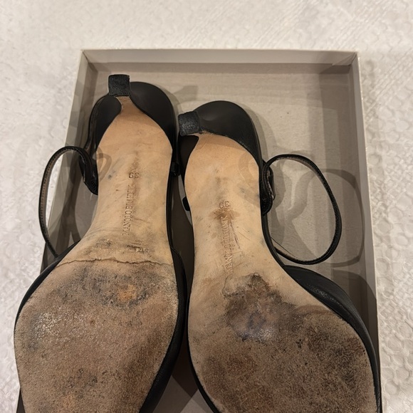 Manolo Blahnik Santu Patent/Nappa Silver/Blk - Picture 4 of 4